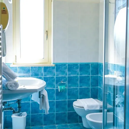 Mare Blu 4* Martinsicuro