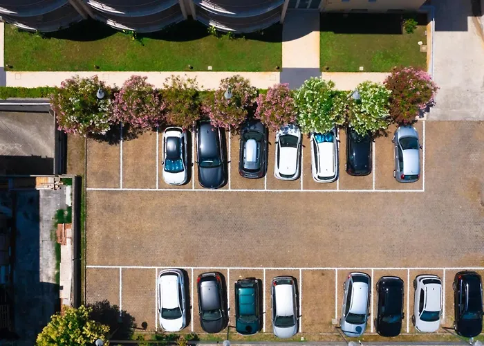 Mare Blu アパートホテル